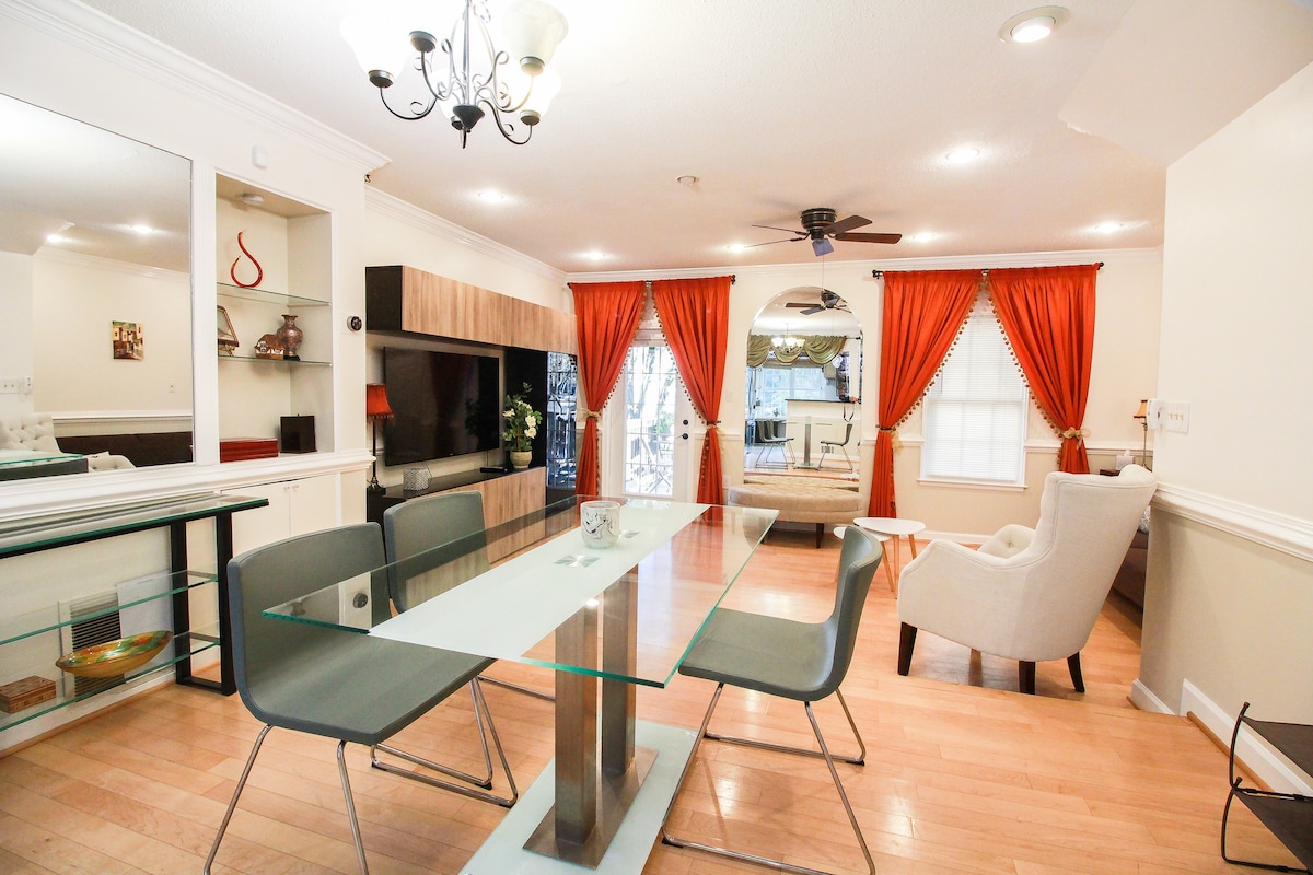 2320 up · 3 Bd 1.5 Ba Glorious & Convenient DC 30 min metro