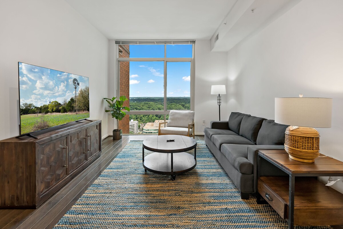 Broad 2203 · Unique Collection | Luxury | Tysons | Rooftop Pool