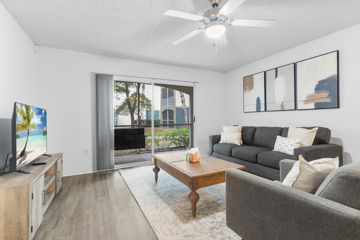 Waterstone 1301 · Serene Haven 3BR-2BA Retreat, FL