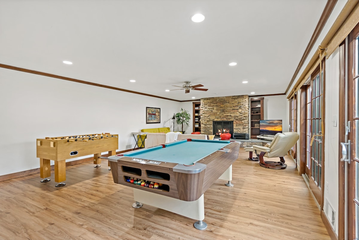 8403 Woodford · Charming | Tysons | Central | 4 bd 3 bth