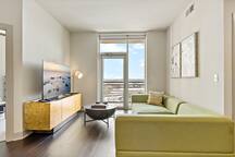 Nouvelle #1504 · Sunny Luxury Retreat | Stunning Views | 2 bedrooms