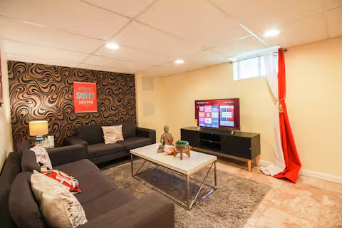413 Edgewood BSMT · Arlington | Lower Suite | Center | Efficiency