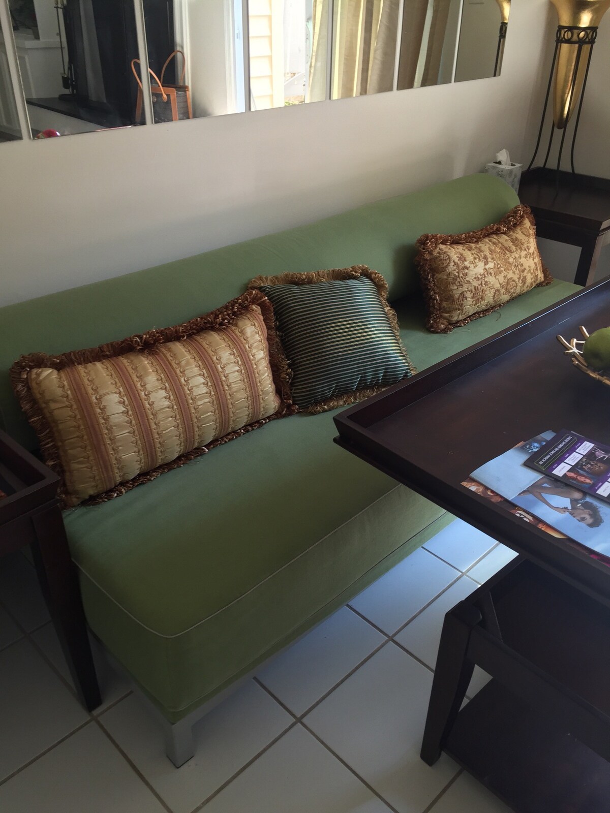 This sofa, when folded (as you see it now, is a twin bed size.  you can pull out to convert it to queen