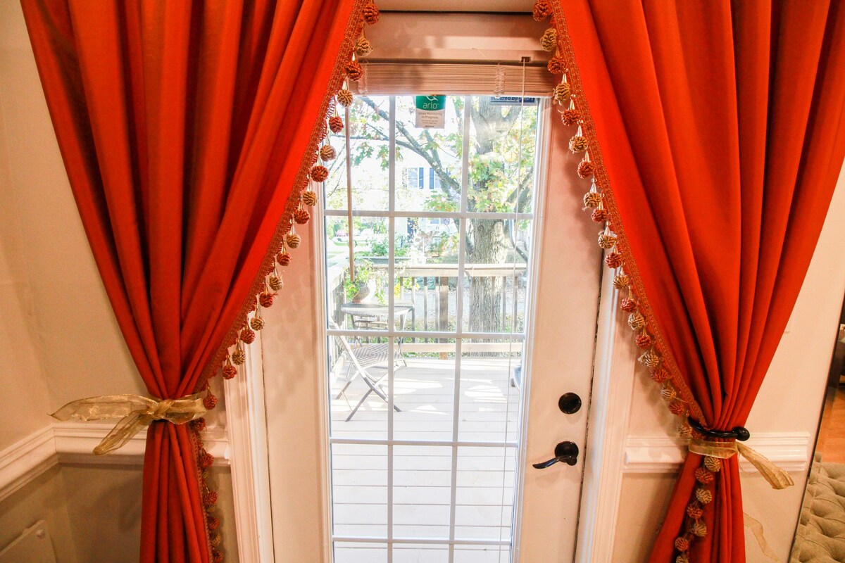 Door to the deck 