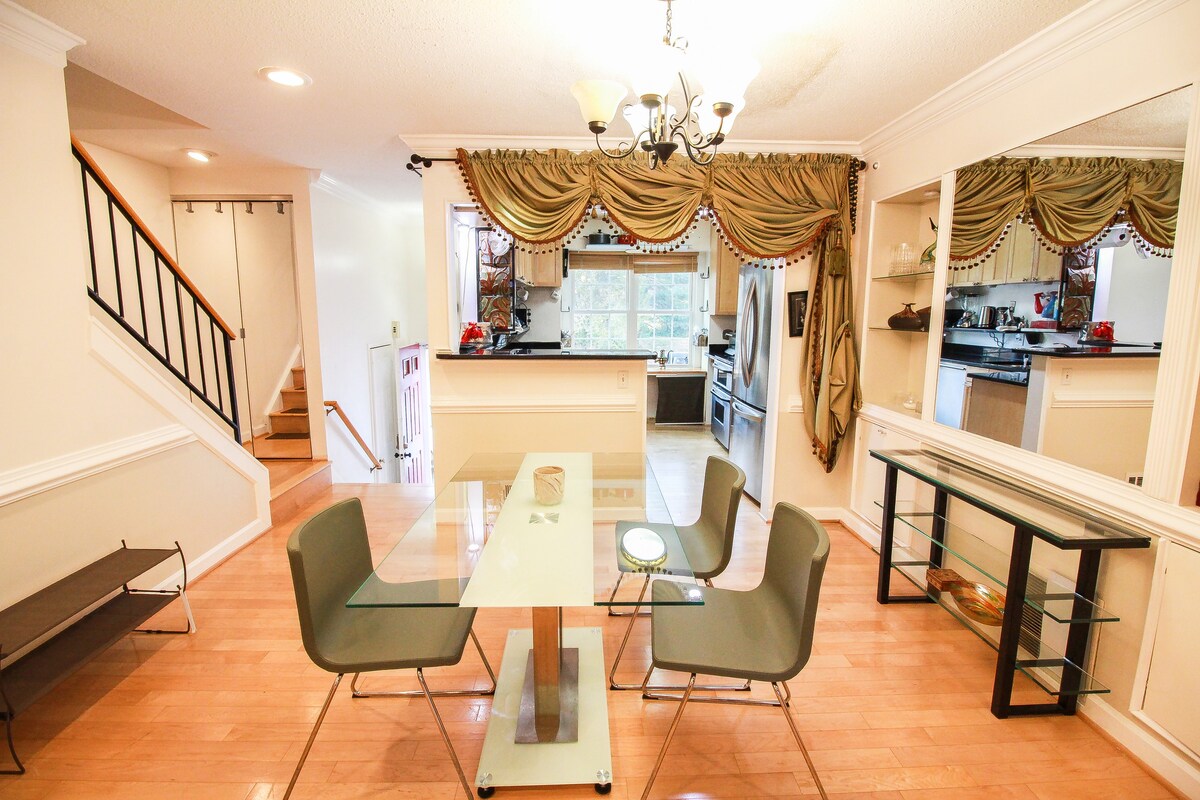 From Living RM towards the kitchen 