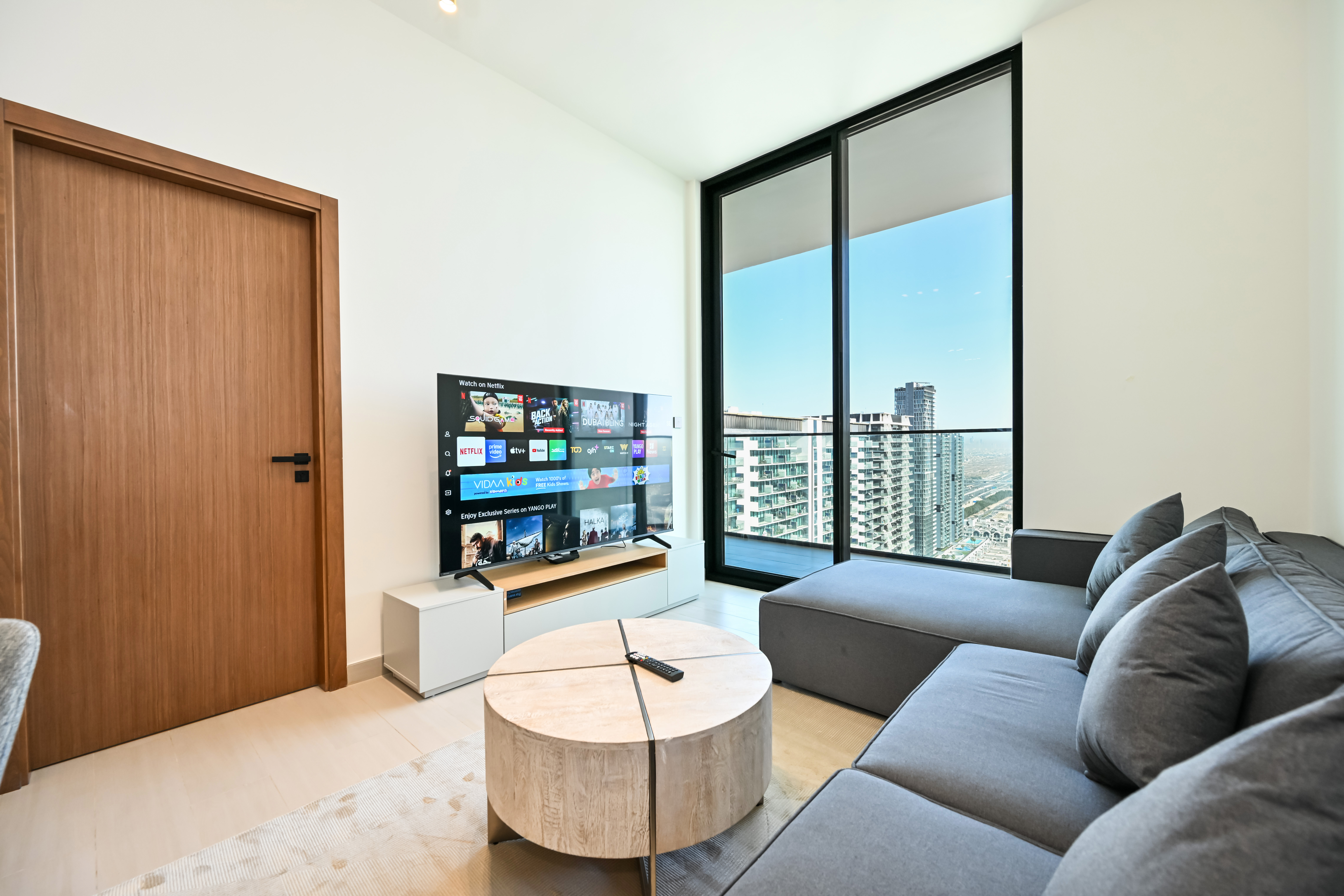 Binghatti House 2707 - High City View | Luxury | No Camels
